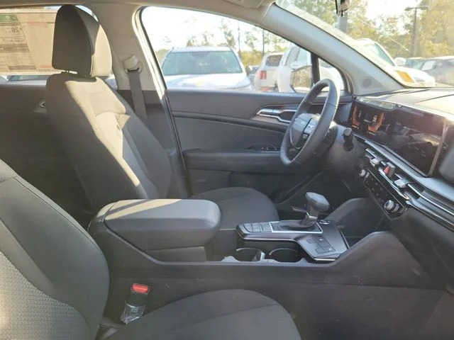 New 2026 Glacial White Pearl Kia LX image 32