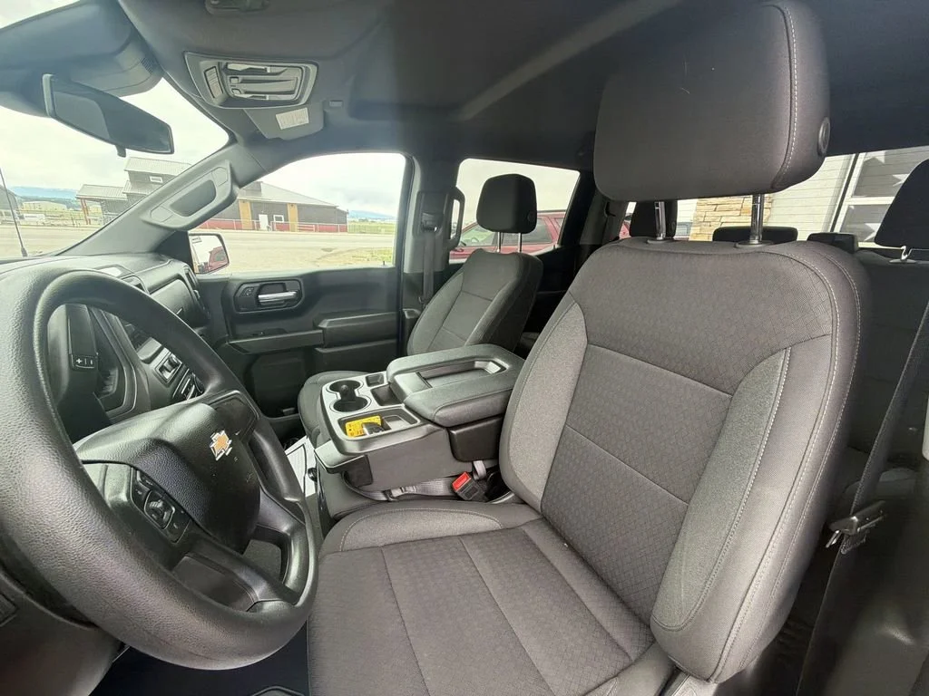 Used 2023 Black Chevrolet Custom image 16