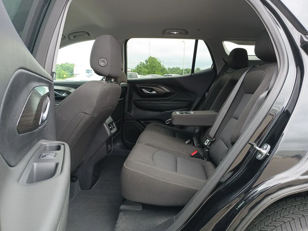 Used 2024 Black GMC SLE image 25