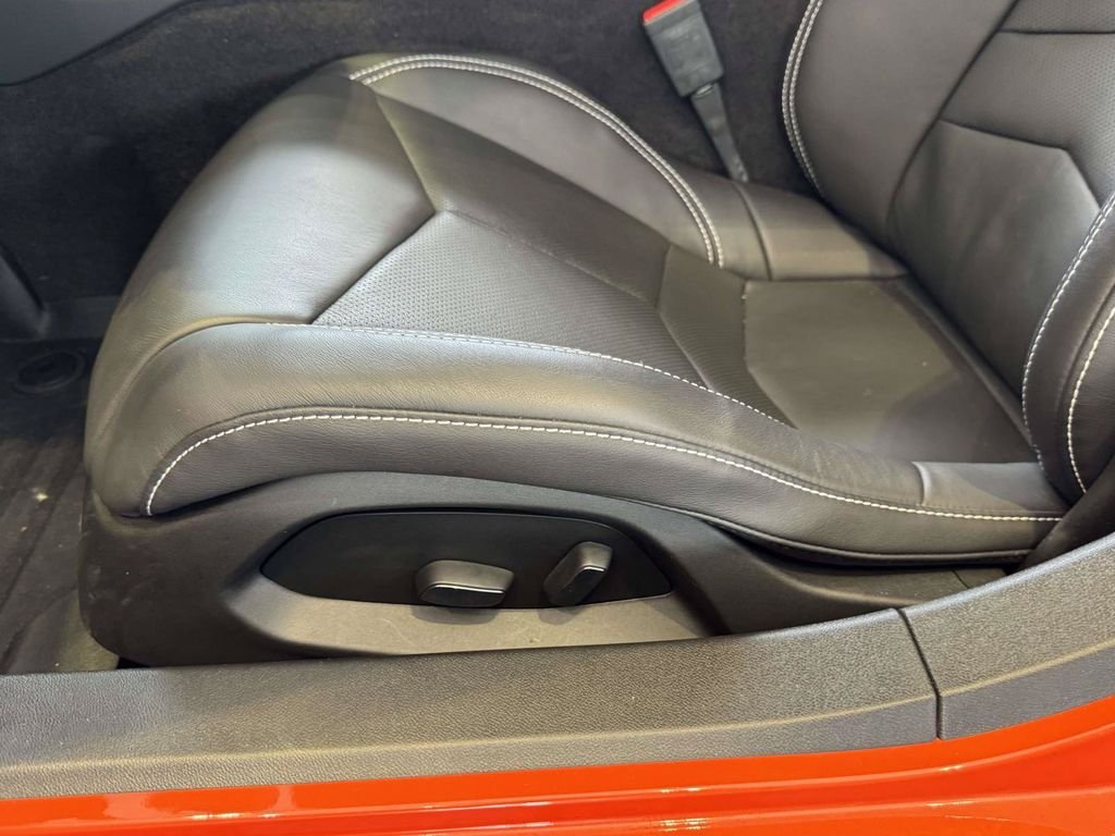 Used 2025 Orange Chevrolet Z06 image 19