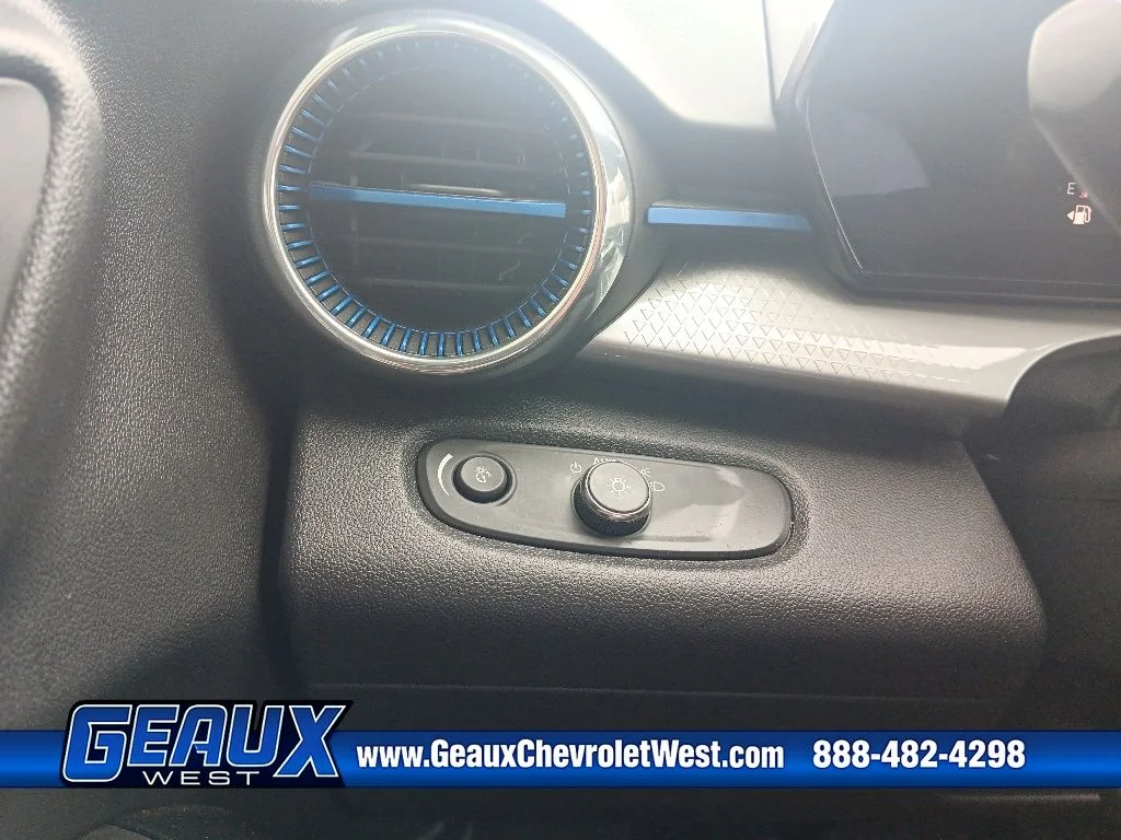 Used 2025 Gray Chevrolet LT image 19