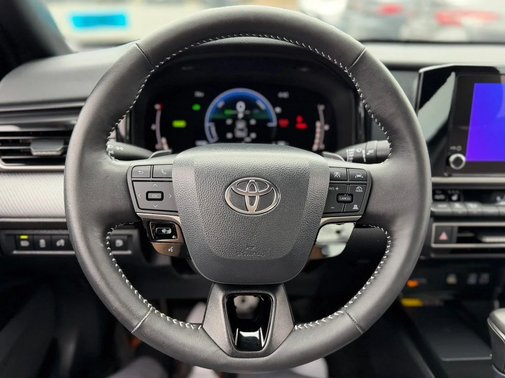 Used 2026  Toyota SE image 11