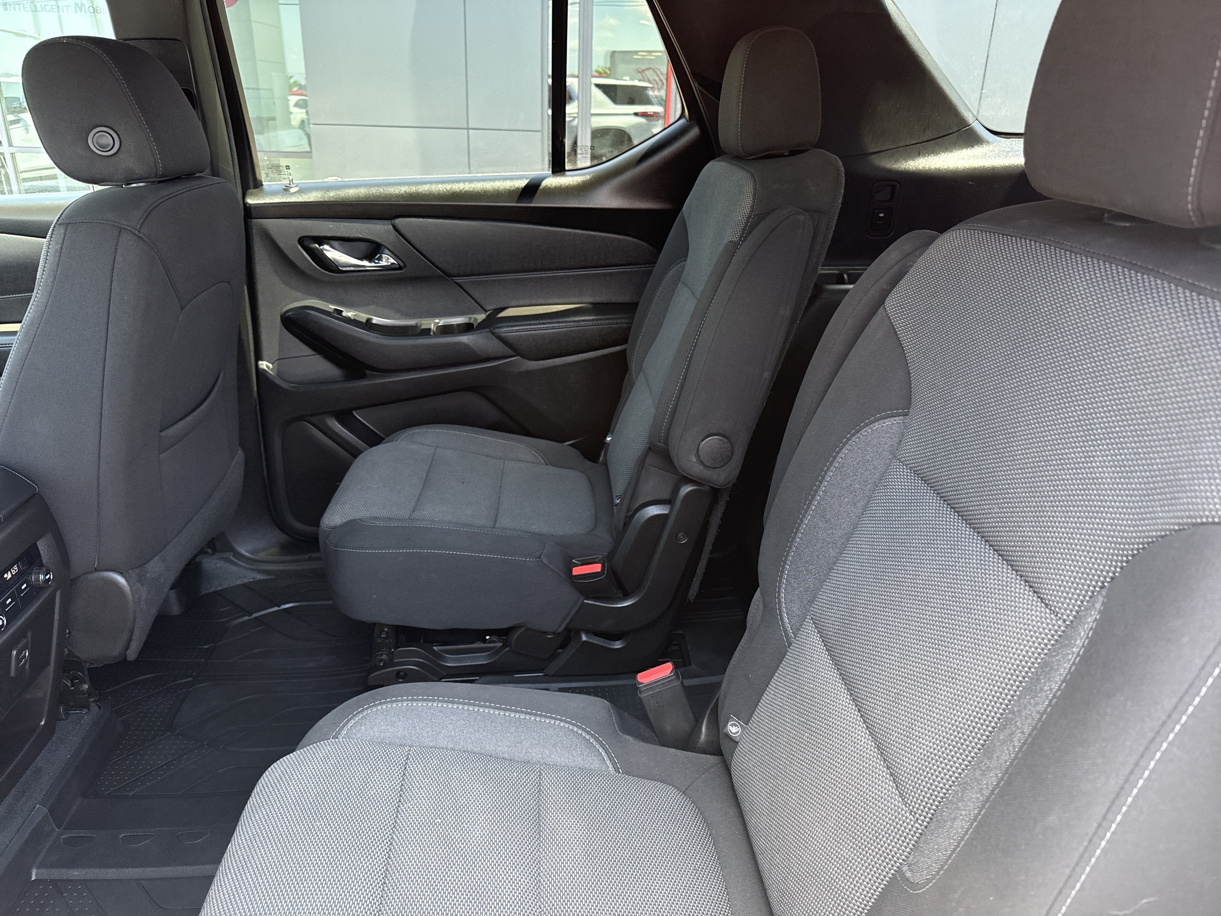 Used 2022 Summit White Chevrolet LT AWD image 6