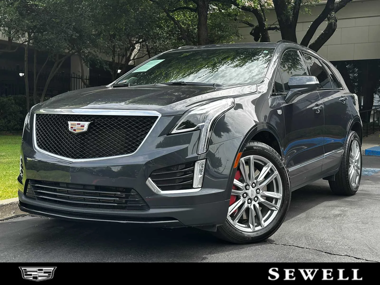 2023 Cadillac XT5 AWD Sport's photo