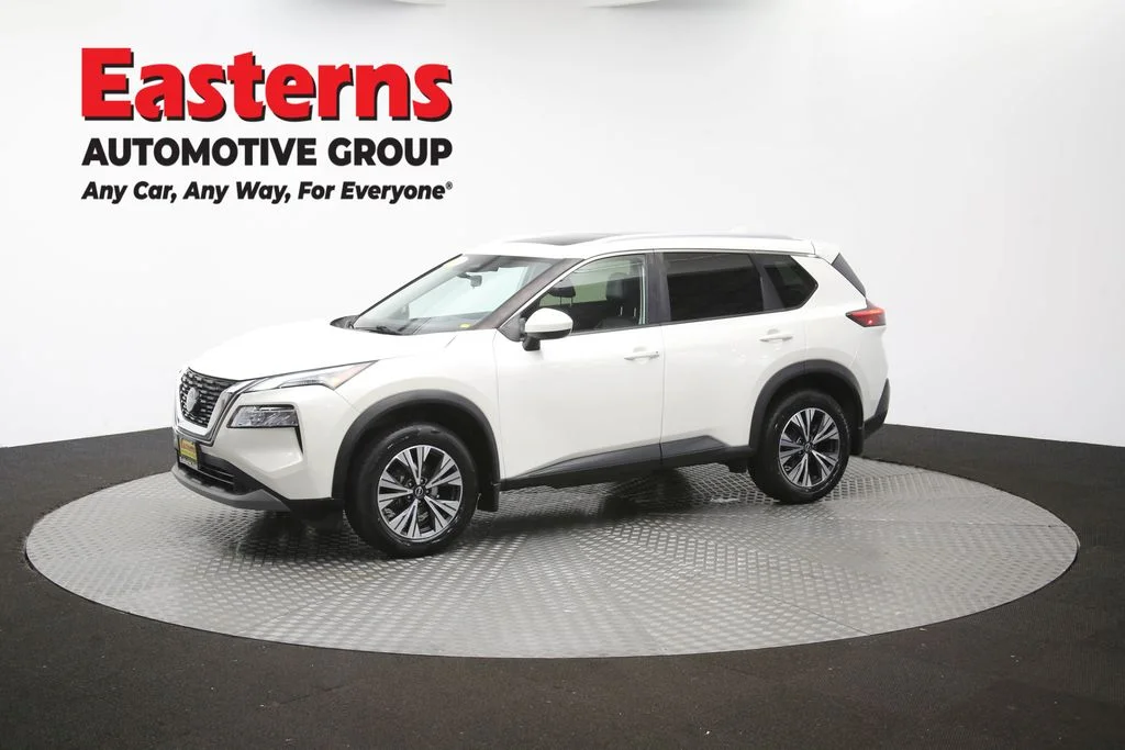 Used 2023 White Nissan SV image 60