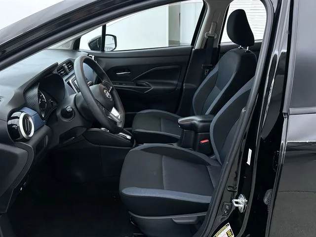 Used 2025 Black Nissan 1.6 SV image 9