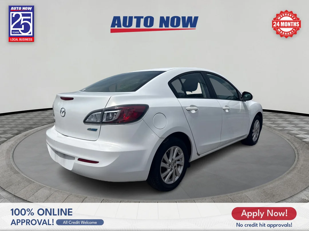 Used 2012 White Mazda i Grand Touring image 5