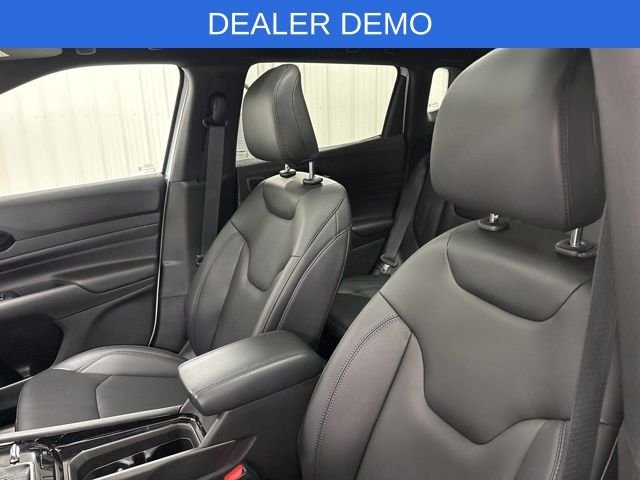Used 2026 White Jeep Limited image 7