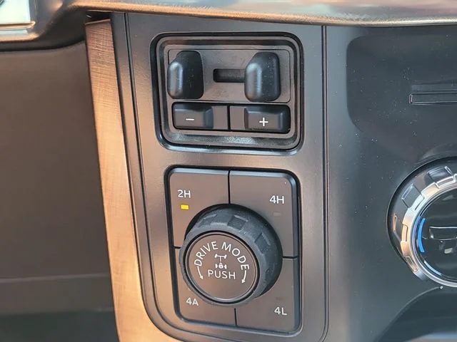 New 2026 Black Metallic Ford King Ranch image 29