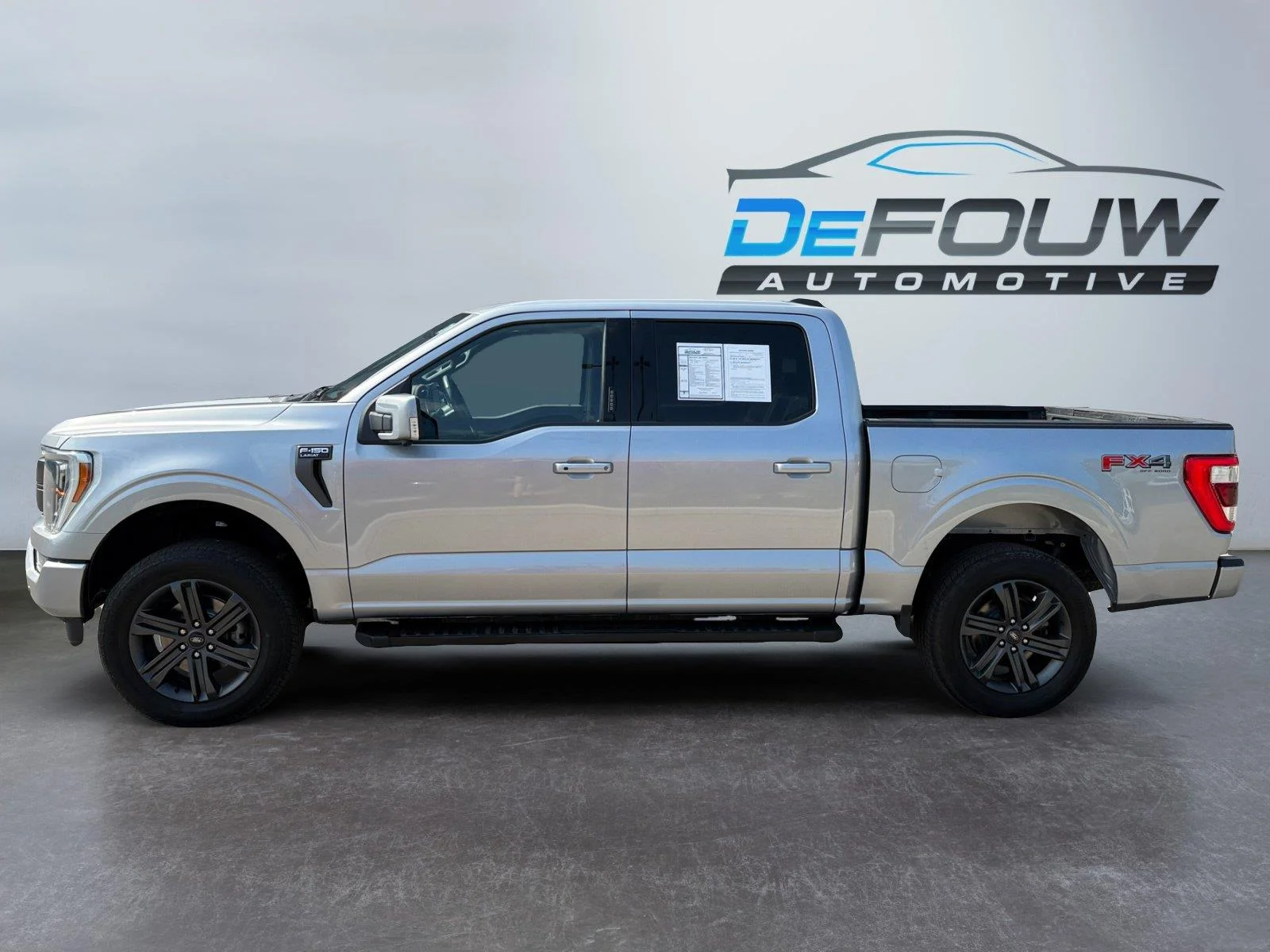 Used 2023 Iconic Silver Ford LARIAT image 6