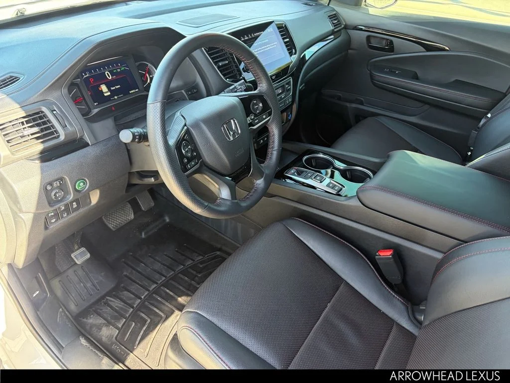 Used 2025 White Honda Black Edition image 11