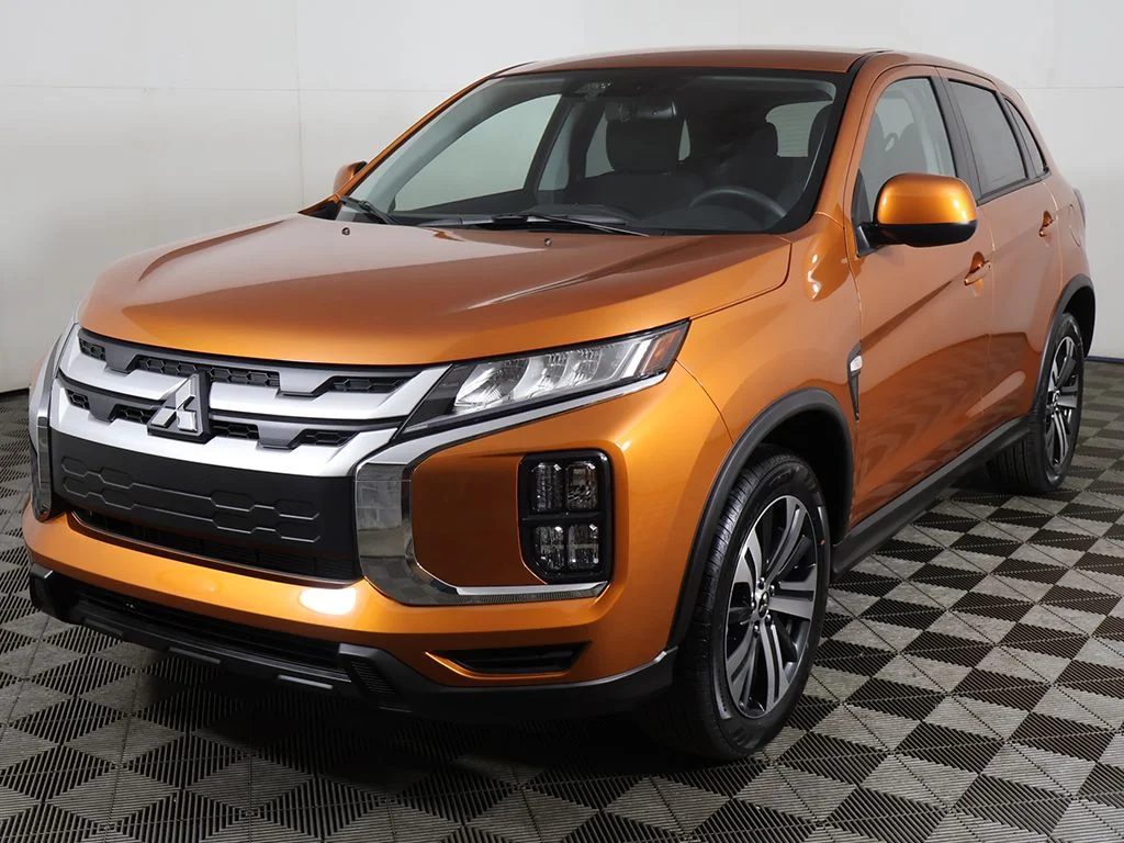 New 2026 Orange Mitsubishi 2.0 ES image 5
