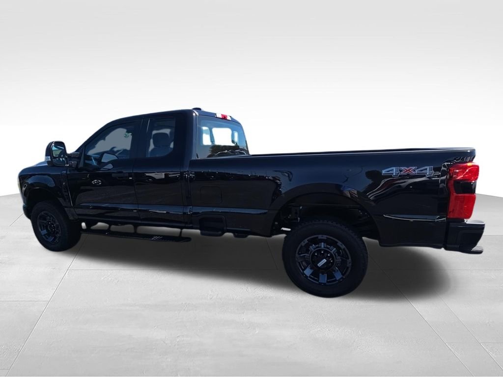 2026 Ford F-350 Super Duty XL - Photo 6