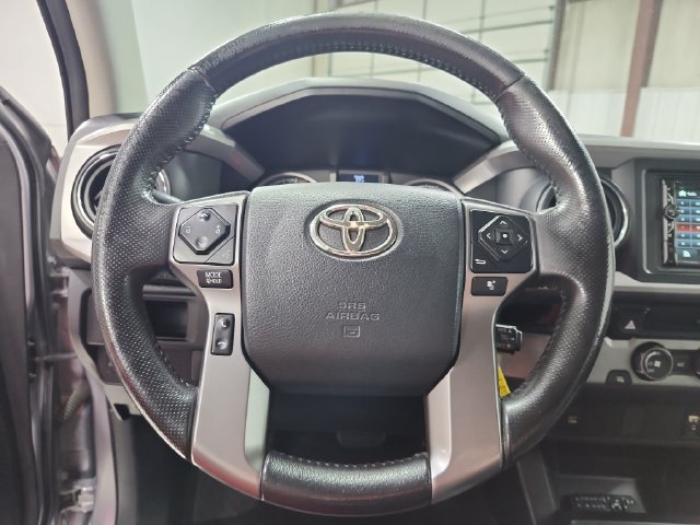 Used 2017 Silver Toyota SR5 image 21