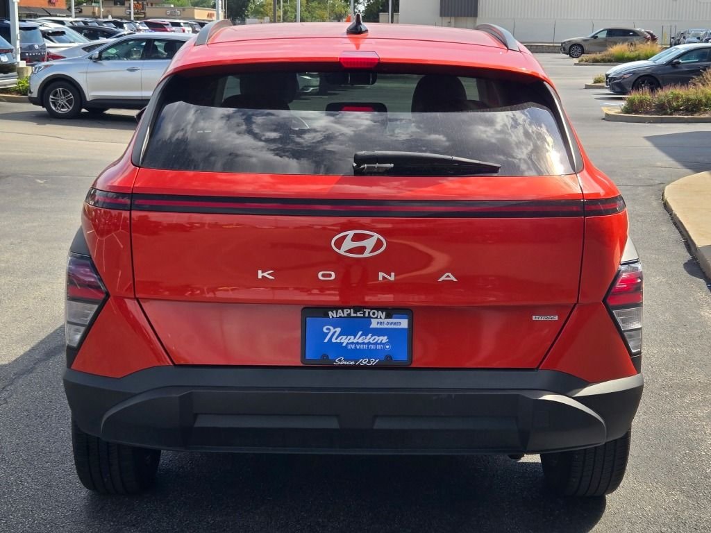 Used 2025 Orange Pearl Hyundai SEL image 12