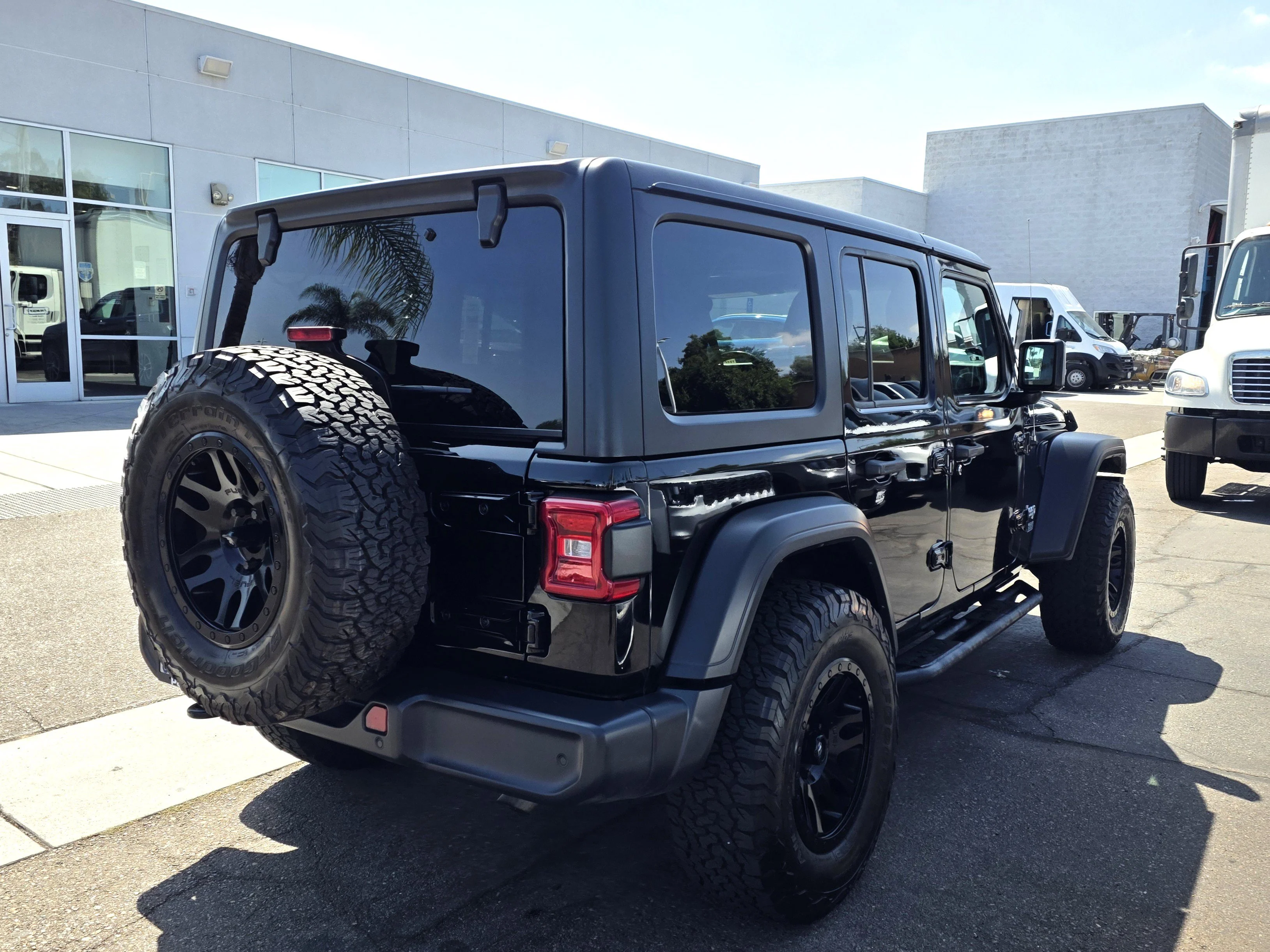 Used 2019 Black Clearcoat Jeep Unlimited Sport S image 5