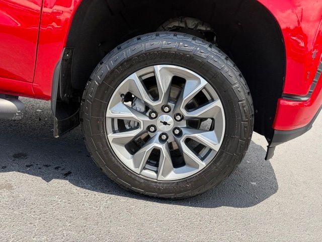 Used 2019 Red Chevrolet RST image 8