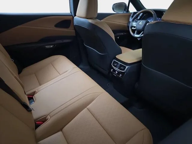 New 2026 Eminent White Pearl Lexus PREMIUM PLUS image 18