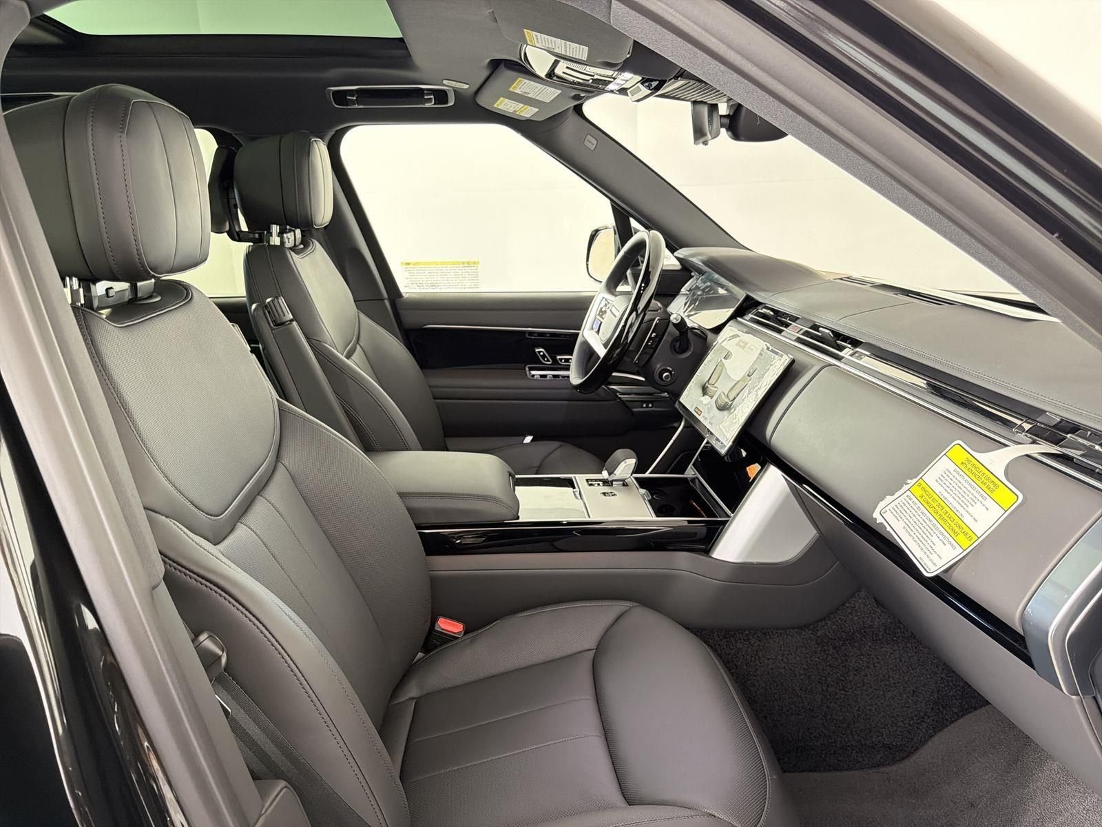 2026 Land Rover Range Rover SE - Photo 32