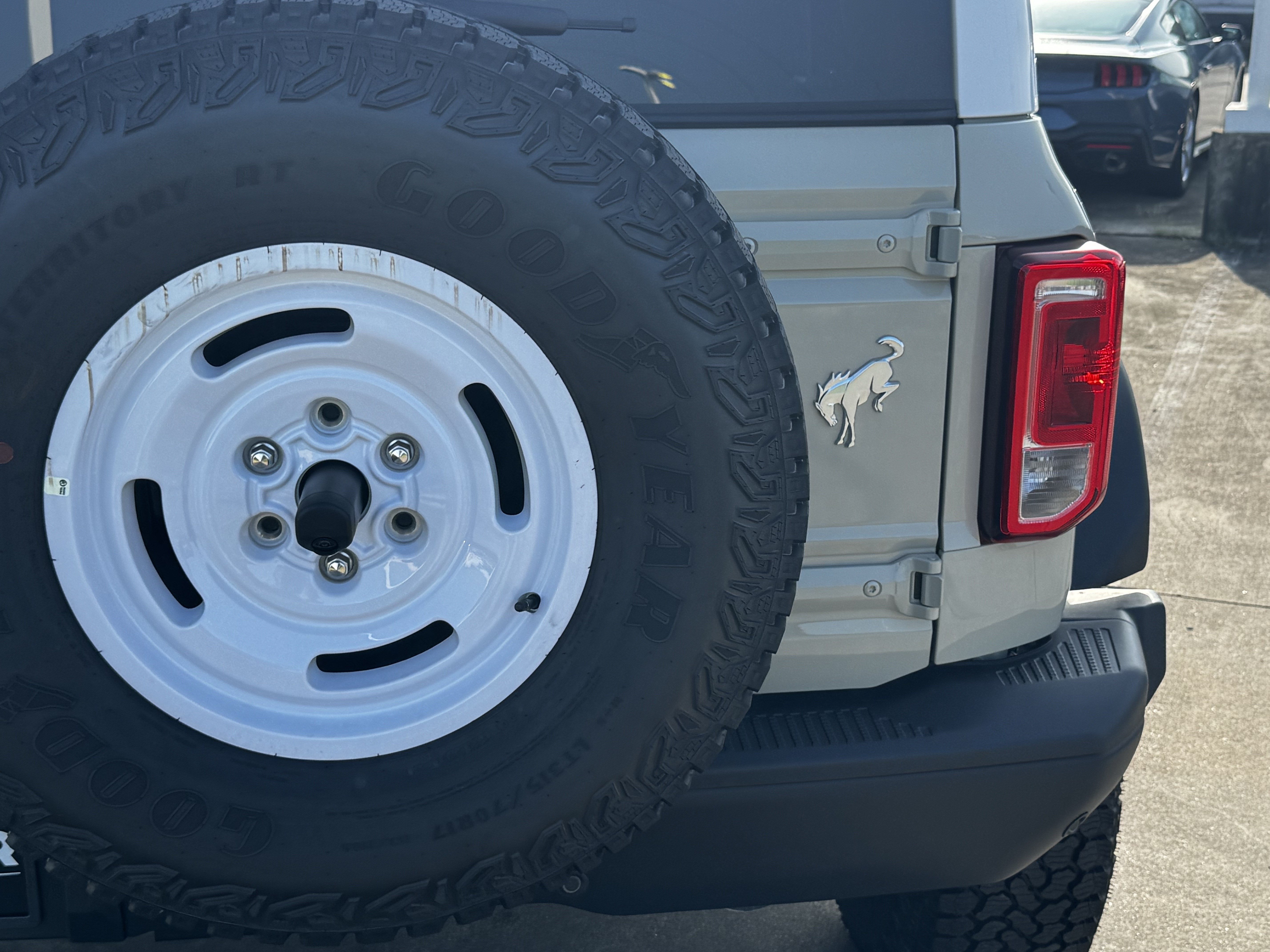 New 2026 Desert Sand Ford Heritage Edition image 9
