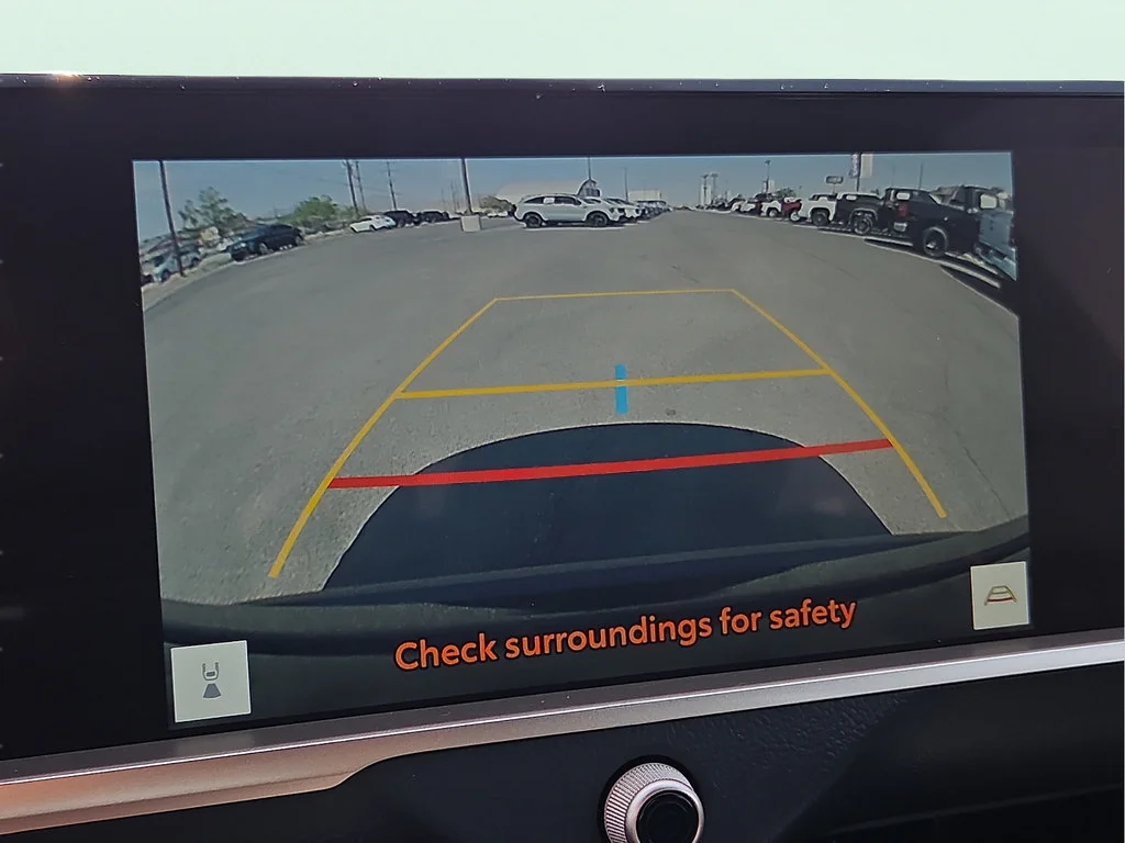 Used 2024  Toyota XLE image 17