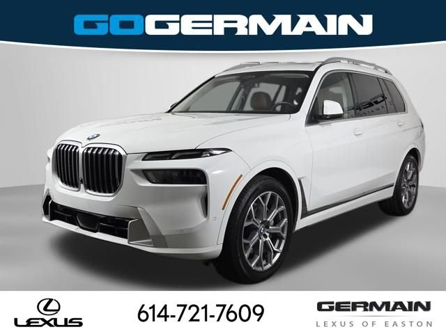 2023 BMW X7 xDrive40i's photo