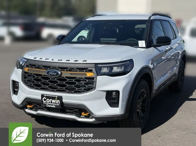 New 2026 Space White Metallic Ford Tremor image 5