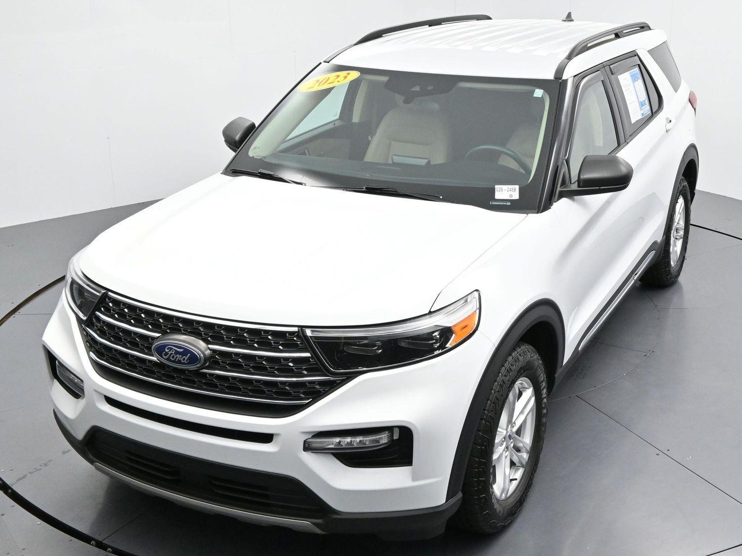 Used 2023 Oxford White Ford XLT image 43
