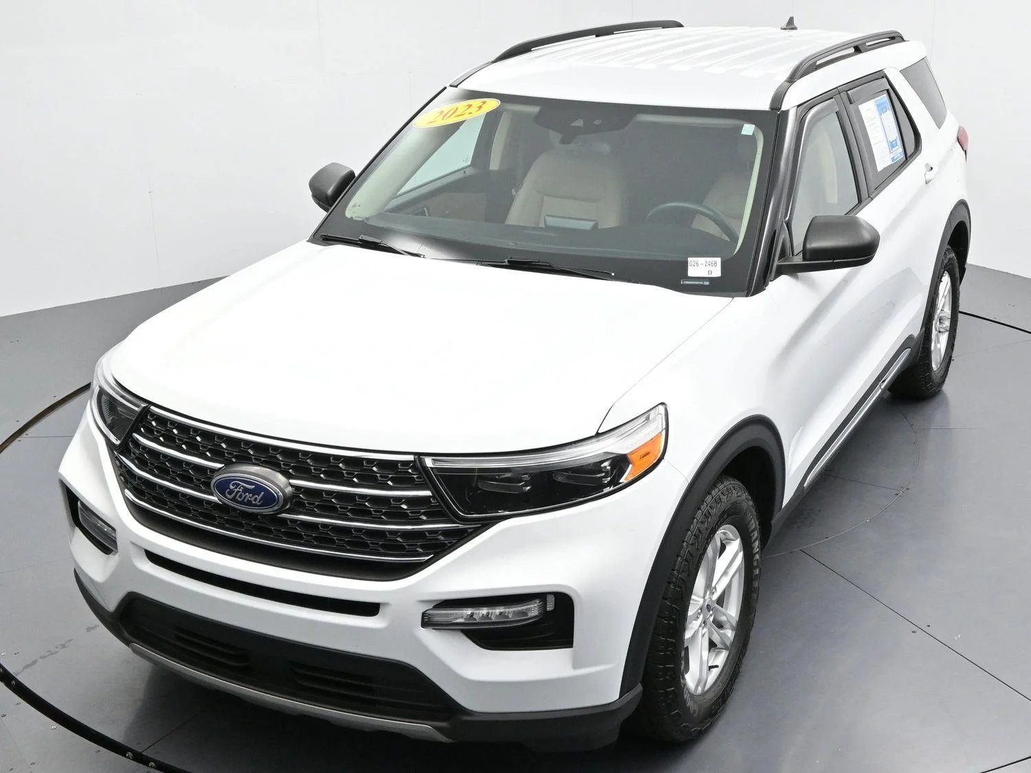 Used 2023 Oxford White Ford XLT image 43