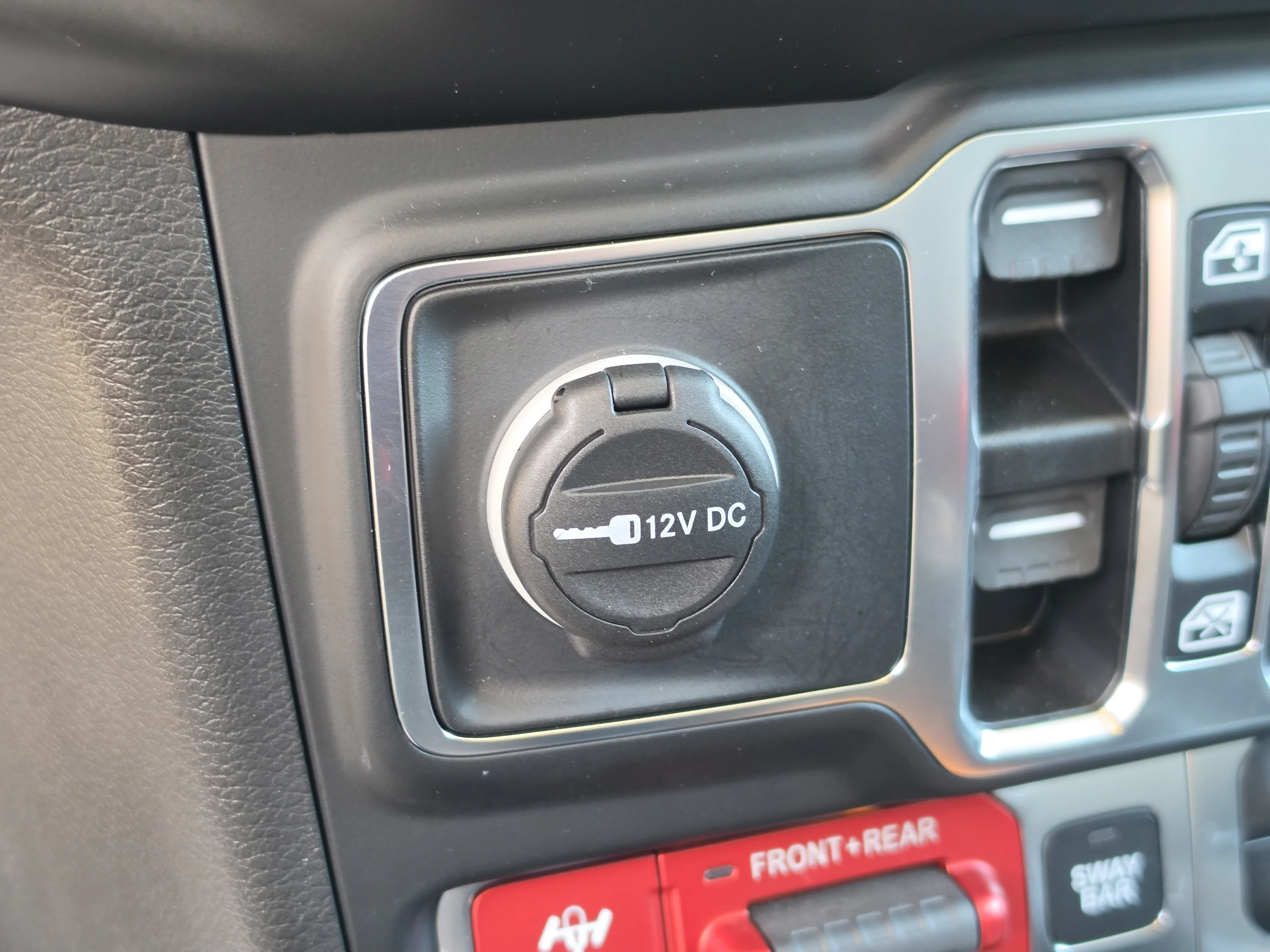 Used 2023 Sting-Gray Clearcoat Jeep Rubicon image 31
