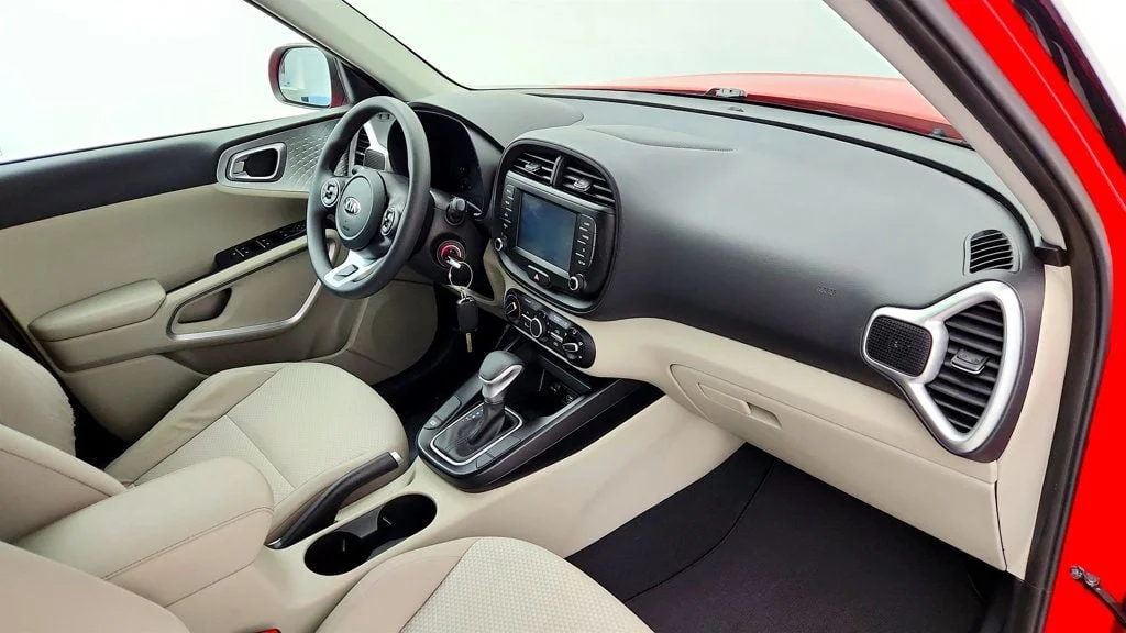 Used 2020 Inferno Red Kia LX IVT image 23