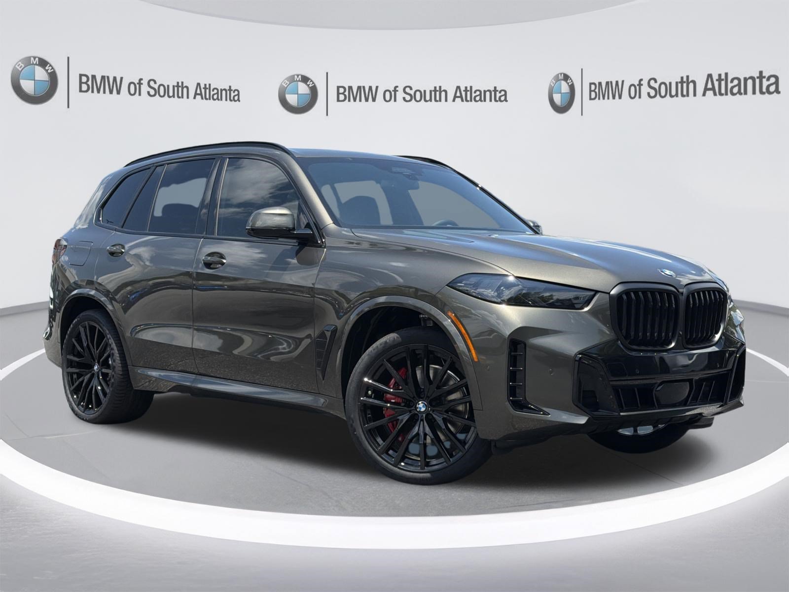 New 2026 Manhattan Green Metallic BMW sDrive40i image 2