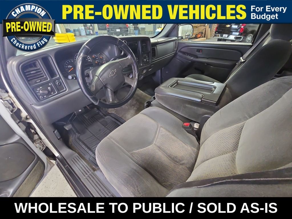 Used 2004 Summit White Chevrolet LS image 10