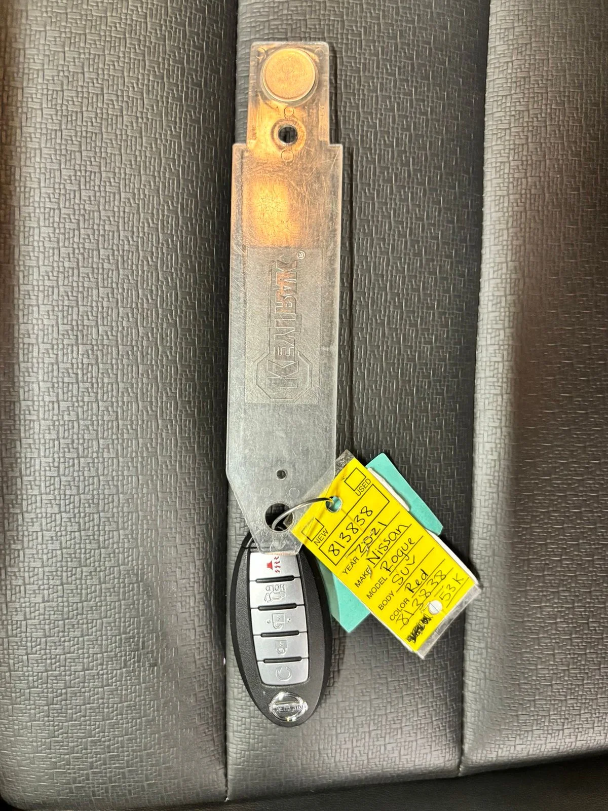 Used 2021 Red Nissan SV image 26