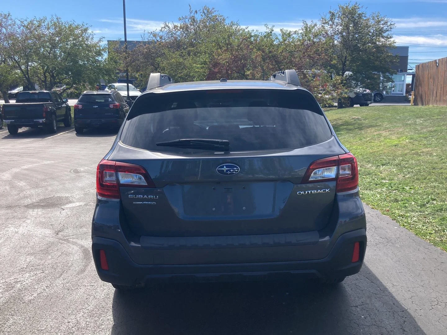 Used 2019 Magnetite Gray Metallic Subaru  image 6