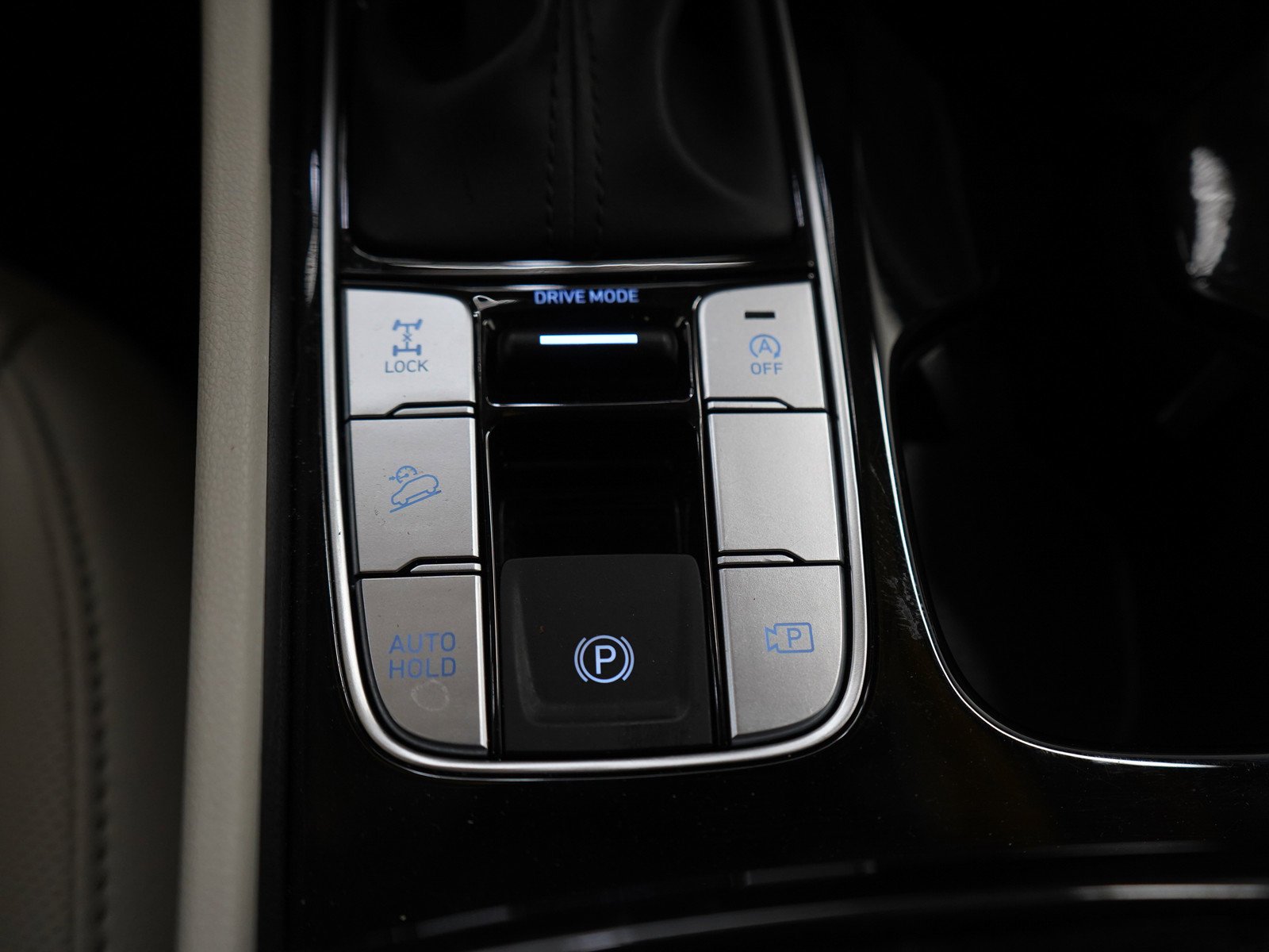 Used 2024 White Pearl Hyundai SEL AWD *Ltd Avail* image 22