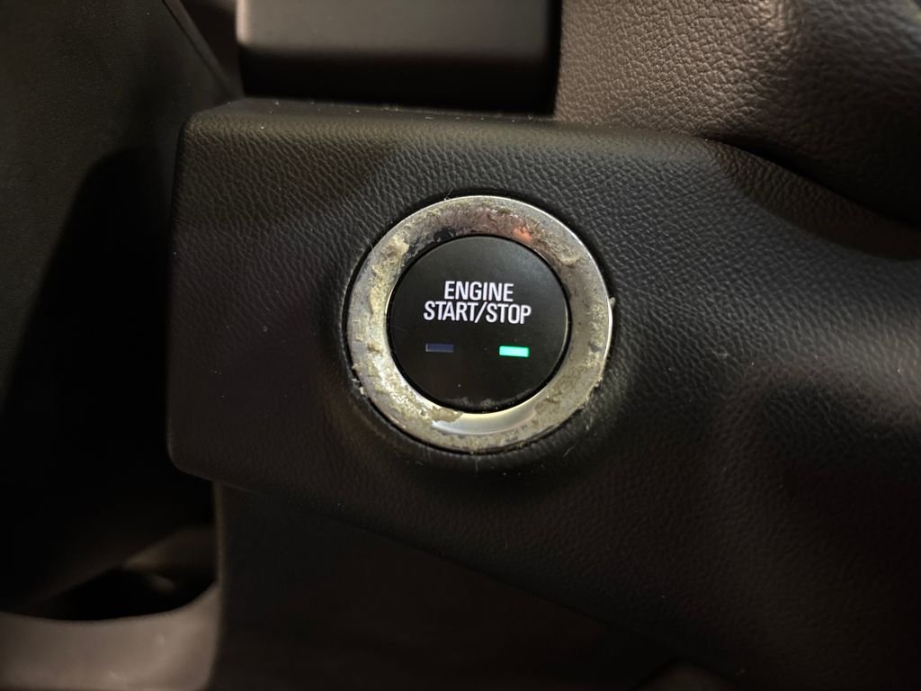 Used 2023 Silver GMC SLE image 43