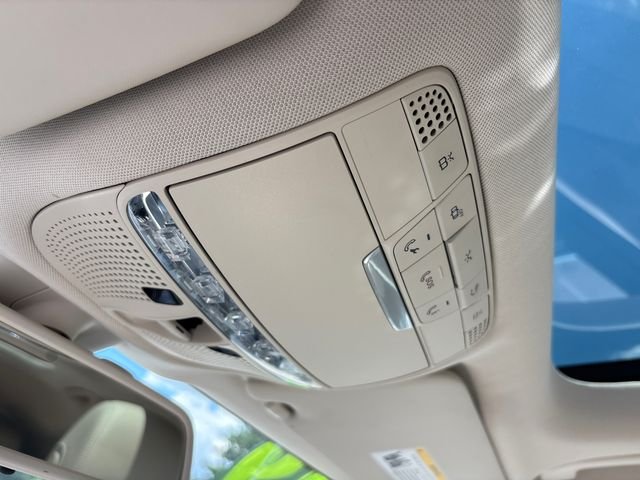 Used 2019  Mercedes-Benz GLC 300 image 26