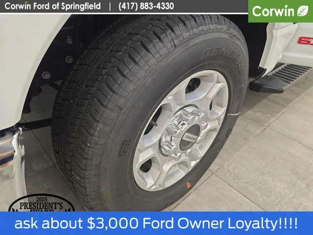 New 2026 Oxford White Ford F-250® XLT image 40