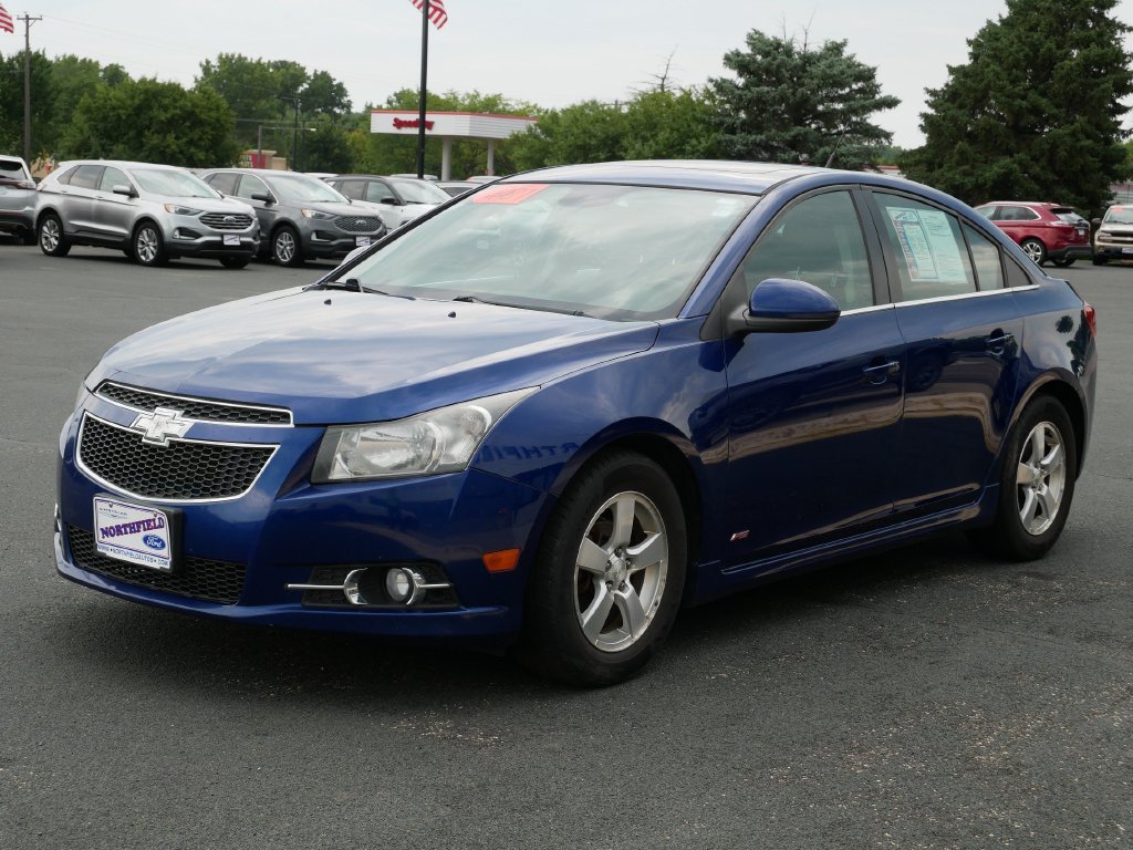 Used 2013 Blue Topaz Metallic Chevrolet 1LT image 4