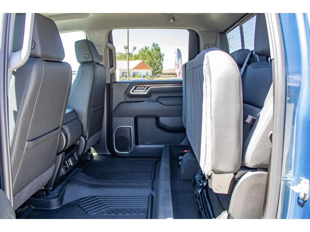 New 2026 Lakeshore Blue Metallic Chevrolet LT image 21