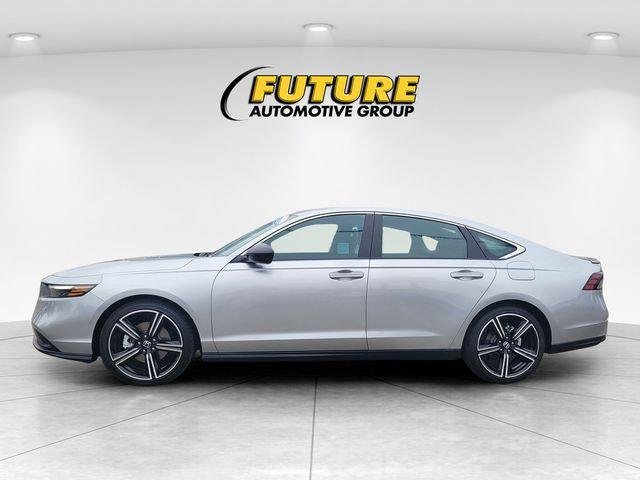Used 2025  Honda Sport image 6