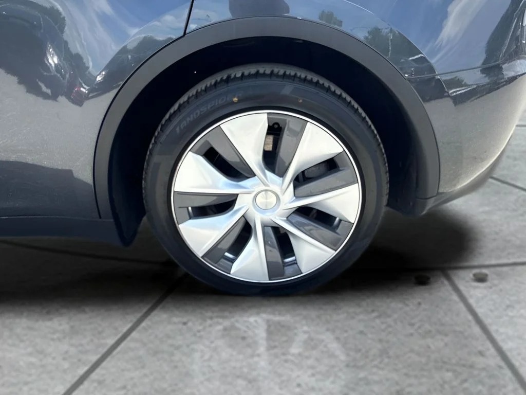 Used 2024 Black Tesla Long Range image 37