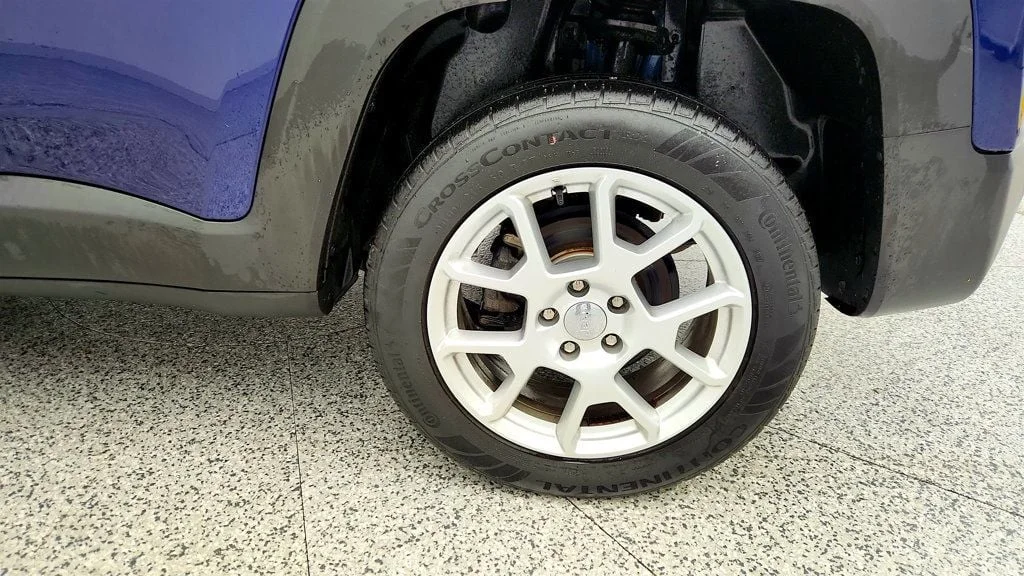 Used 2020 Jetset Blue Clearcoat Jeep Latitude 4x4 with Remote Start image 9