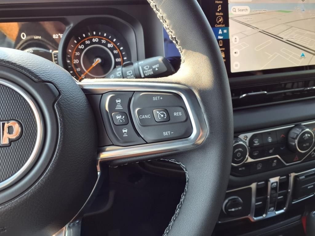 2025 Jeep Wrangler 4-Door Sahara - Photo 12
