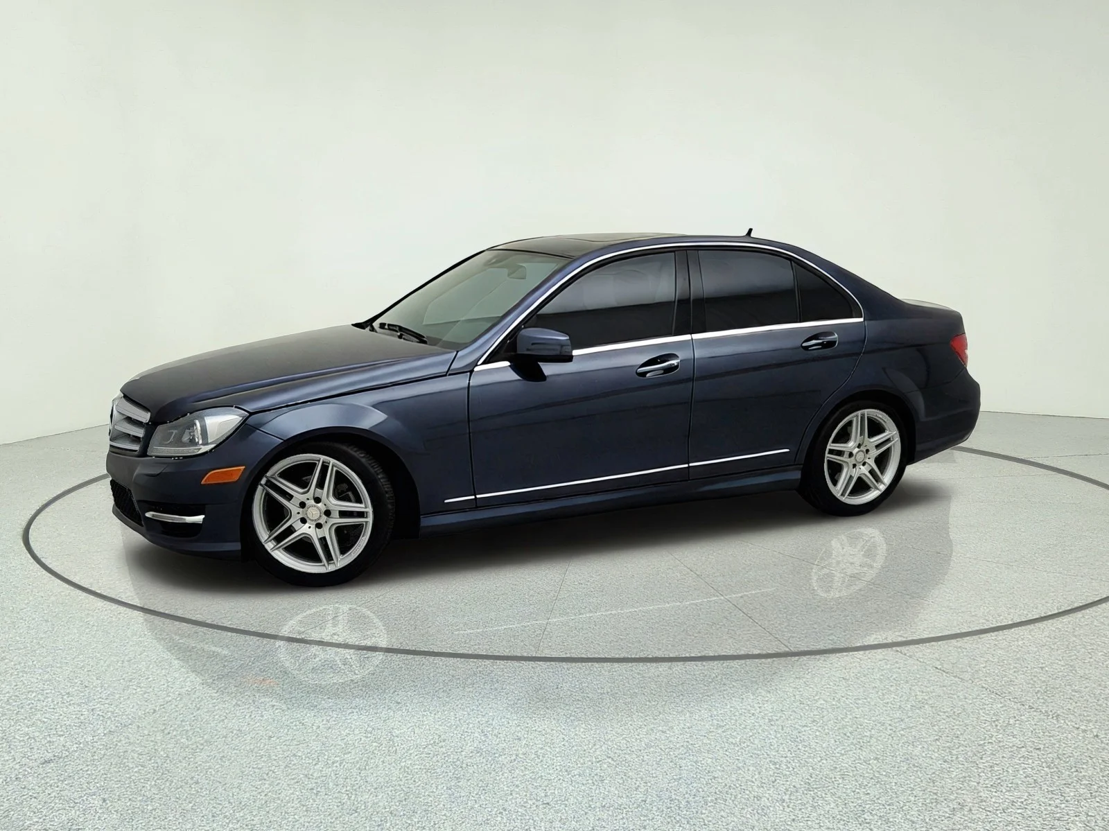 Used 2013 Steel Grey Metallic Mercedes-Benz C 250 Sport image 15