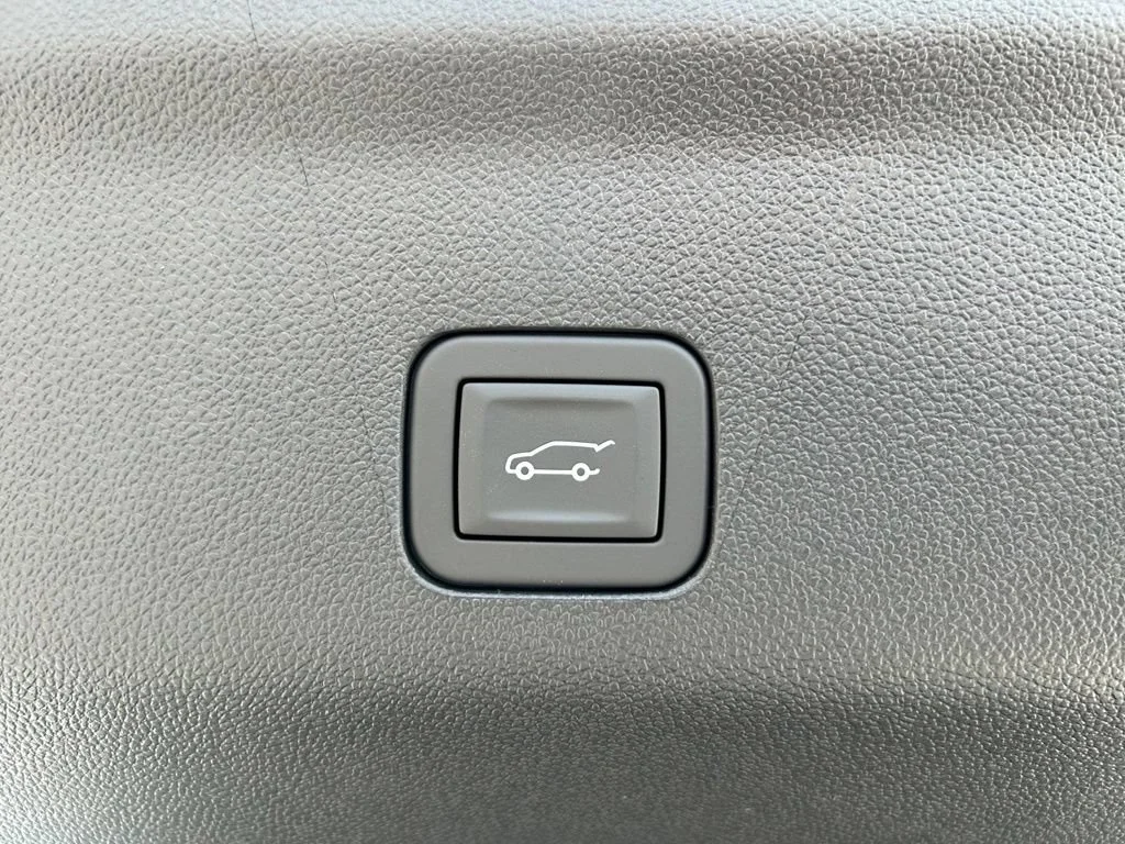 2026 Chevrolet Tahoe High Country - Photo 12