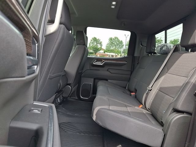 New 2026 Black Chevrolet LT image 5