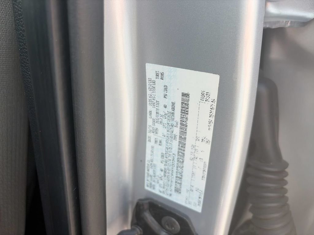 Used 2015 Silver Ford XLT image 27