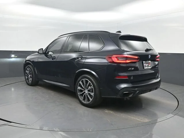 Used 2022 Black BMW sDrive40i image 31